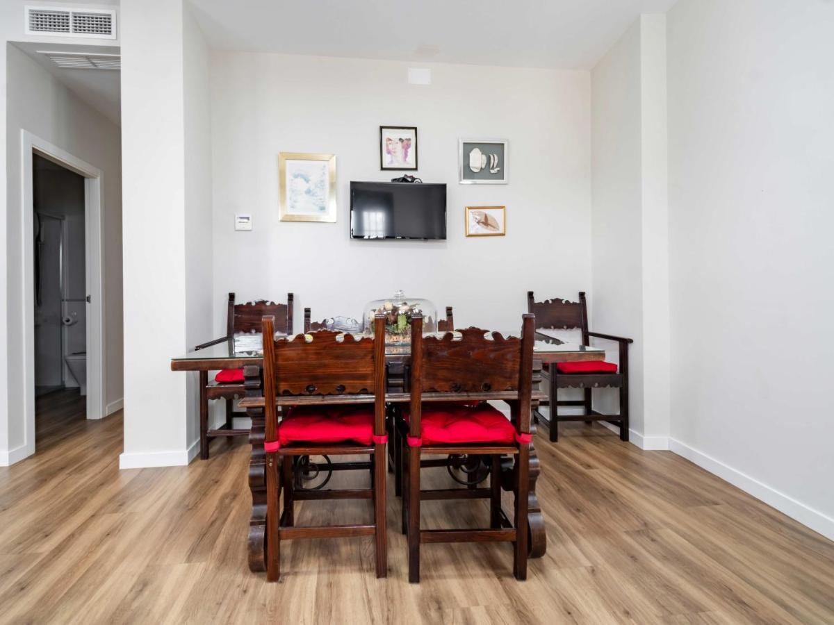 2 Bedrooms 2 Bathrooms - Triana- Σεβίλλη Εξωτερικό φωτογραφία
